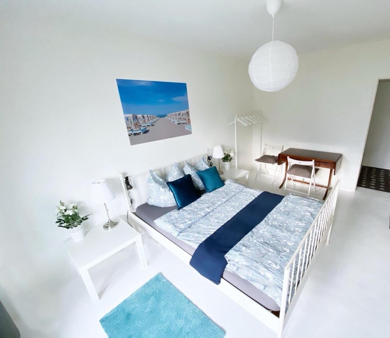 Wonderful And Cosy In The Heart Of Berlin, 1 Bedroom, 1 Living With Comfortable Bed Couch Appartement